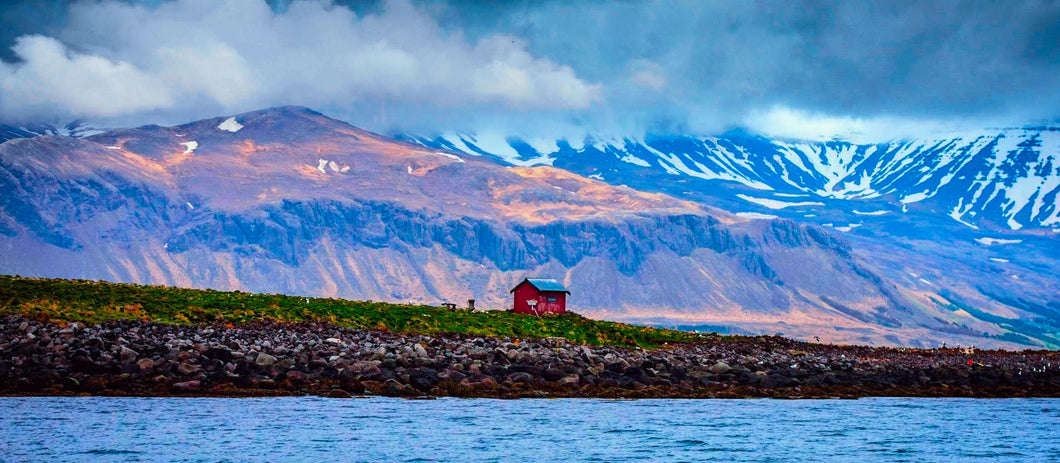 Solitude Serenade: Iceland's Hidden Gem Tracy McCrackin Photography Wall art - Tracy McCrackin Photography