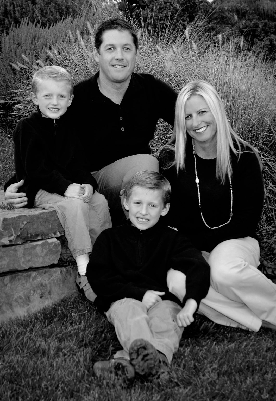 black-and-white-family-of-four Giclee / B&W / 5 x 7 Tracy McCrackin Photography - Tracy McCrackin Photography